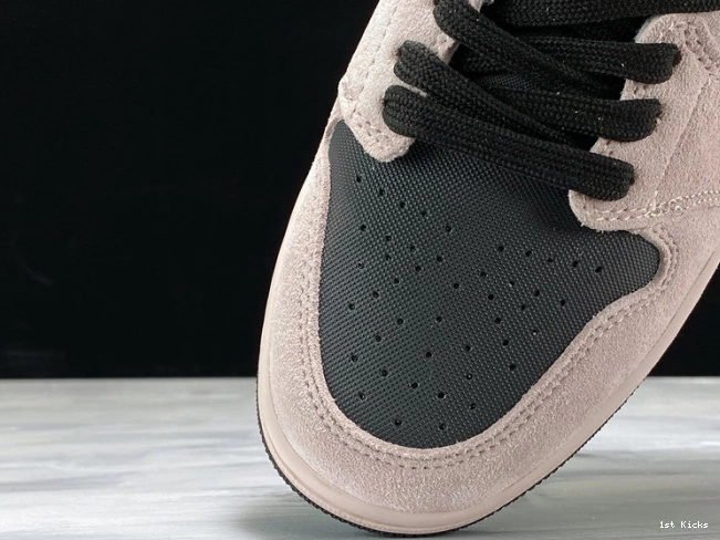 Powder Air Jordan BQ6472-602 Iridescent (W) Dirty Mid 1 0728